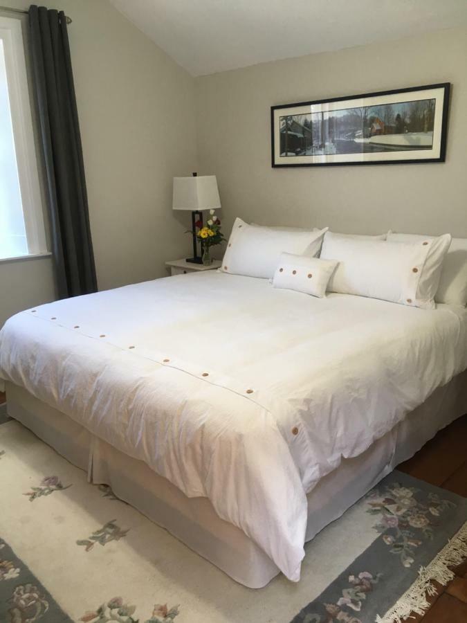 Harlem Stonegate B&B Portland Room photo