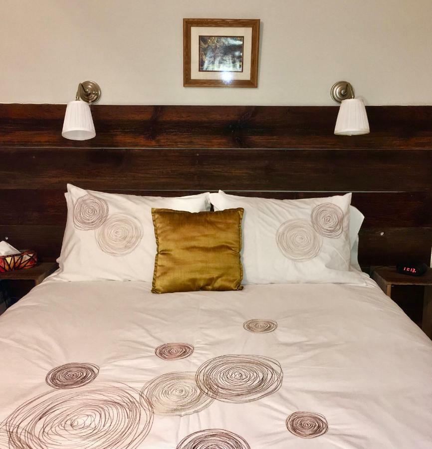 Harlem Stonegate B&B Portland Room photo